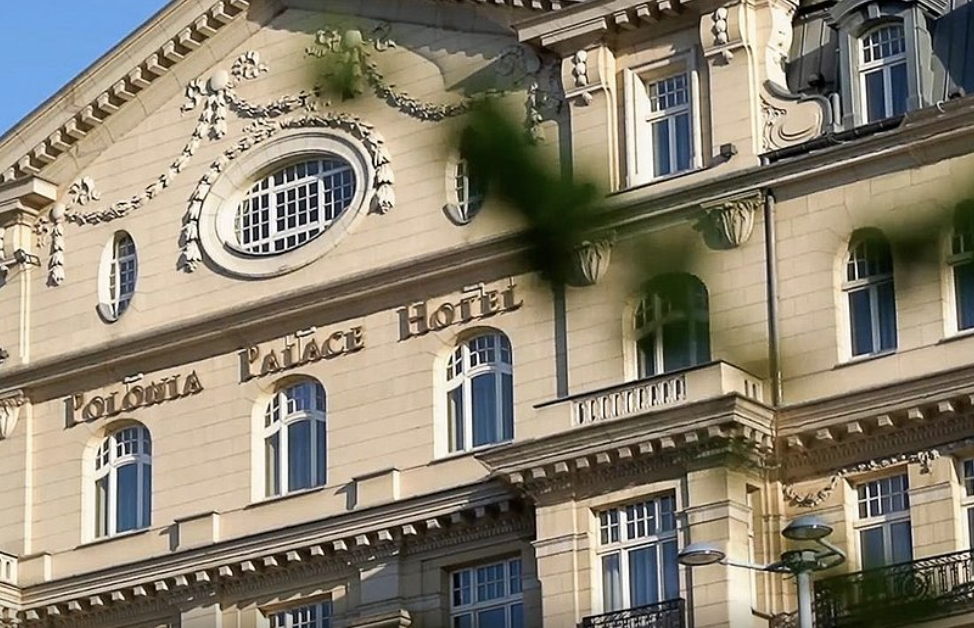 Polonia Palace Hotel exterior